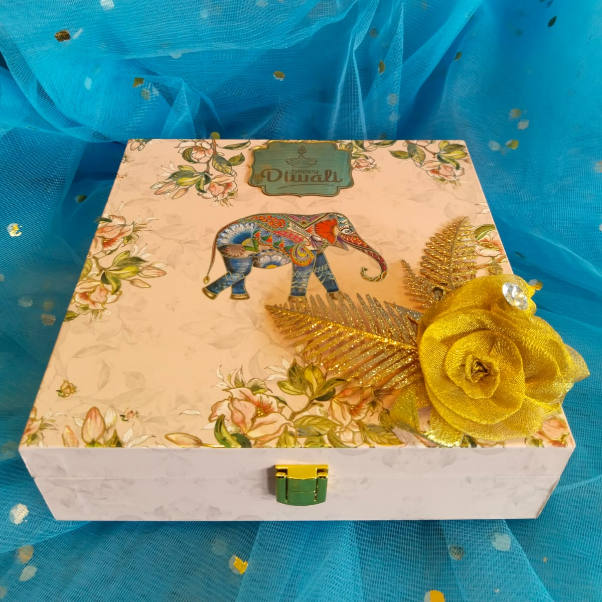 Diwali Gift Hampers with Dry Fruits & Potpourri Packs