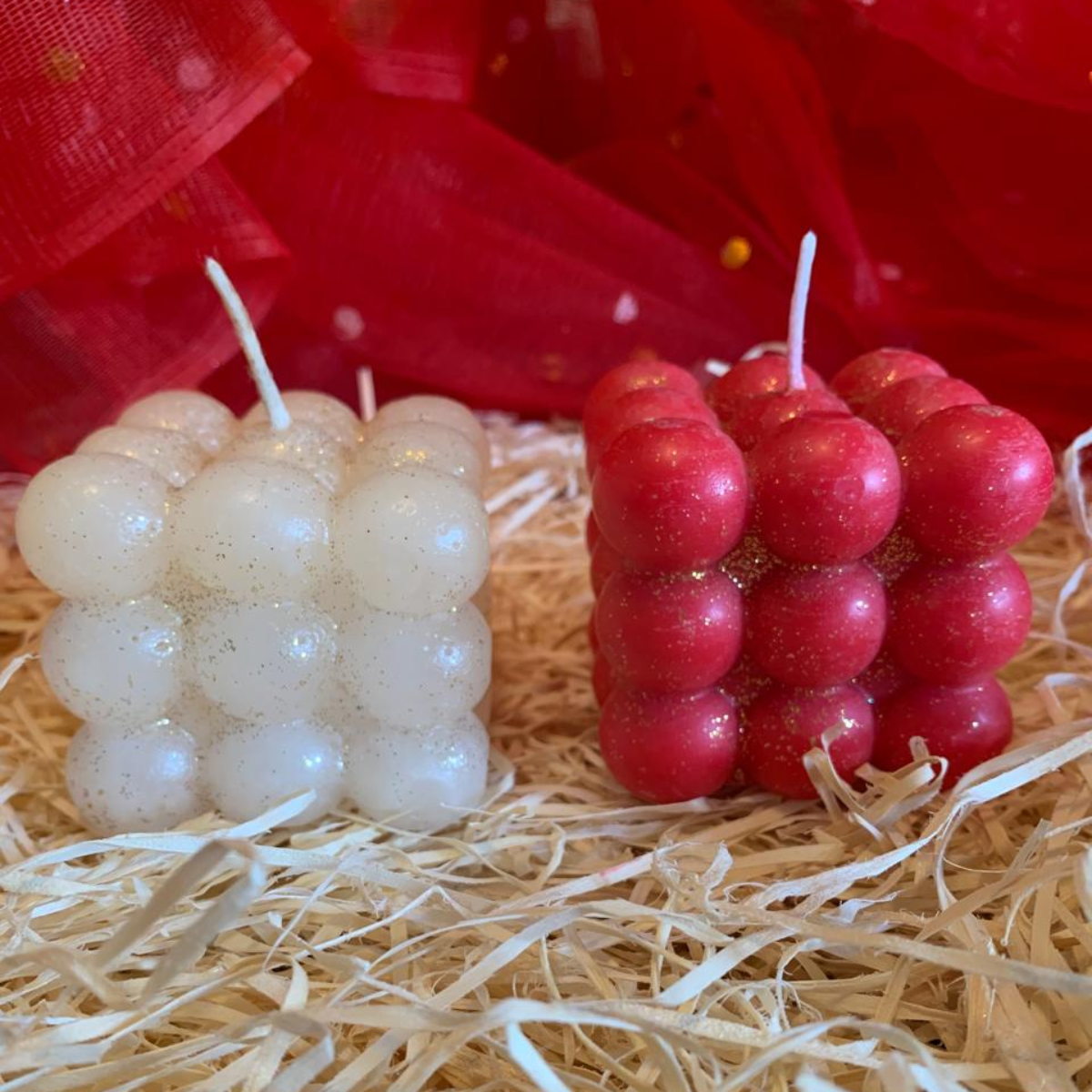 Christmas Bubble Scented Candle   Red White