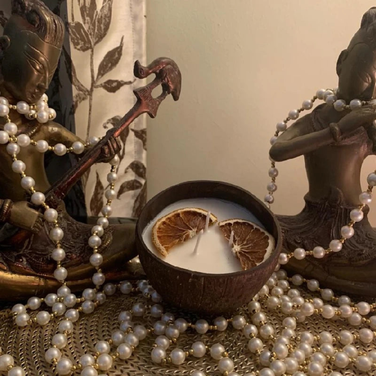 Coconut Shell Scented Candle Lemon