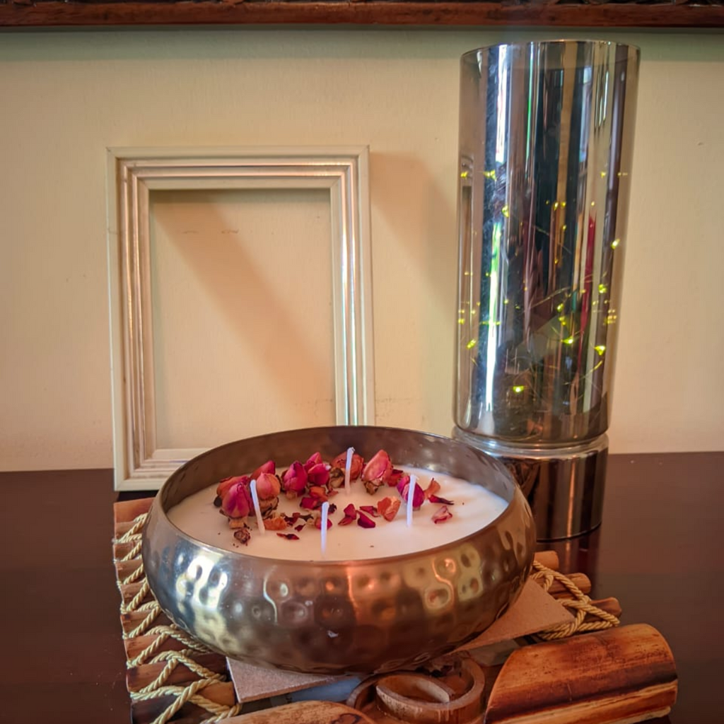 Hammered Metal Urli Scented Candle Rose1