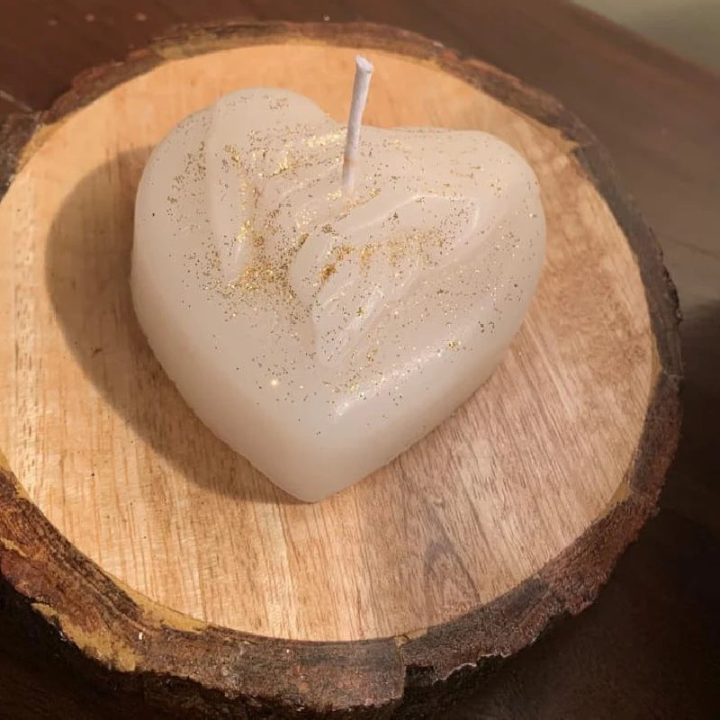 Heart Shaped Hand in Hand Scented Candle - Pack of 1